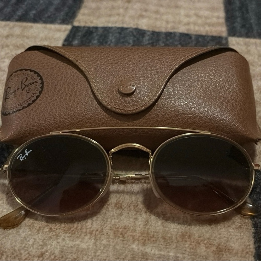 Ray-Ban Round Gold Frame Sunglasses with Brown Lenses
